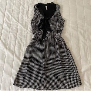 b/w geometric pattern dress